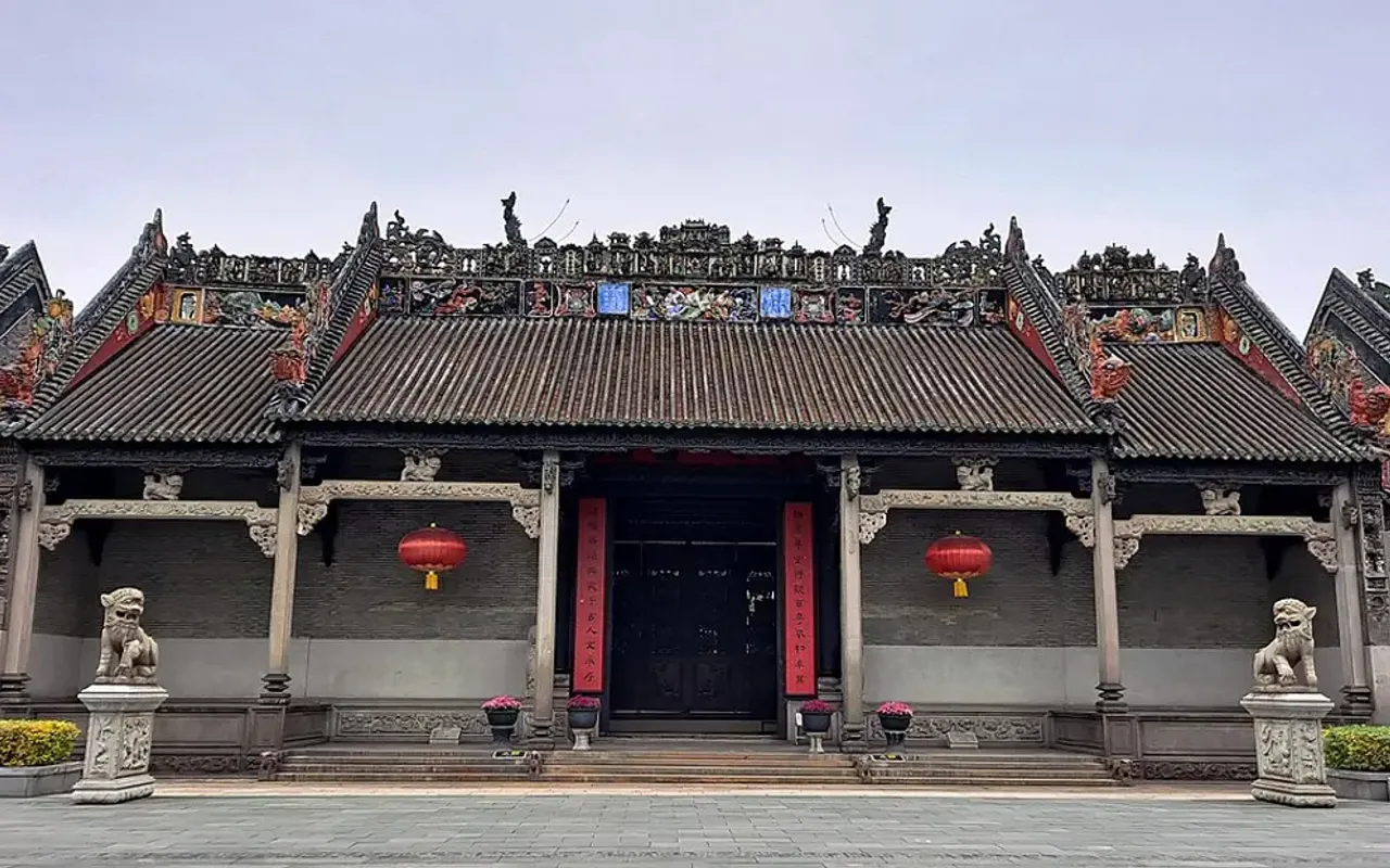 main photo